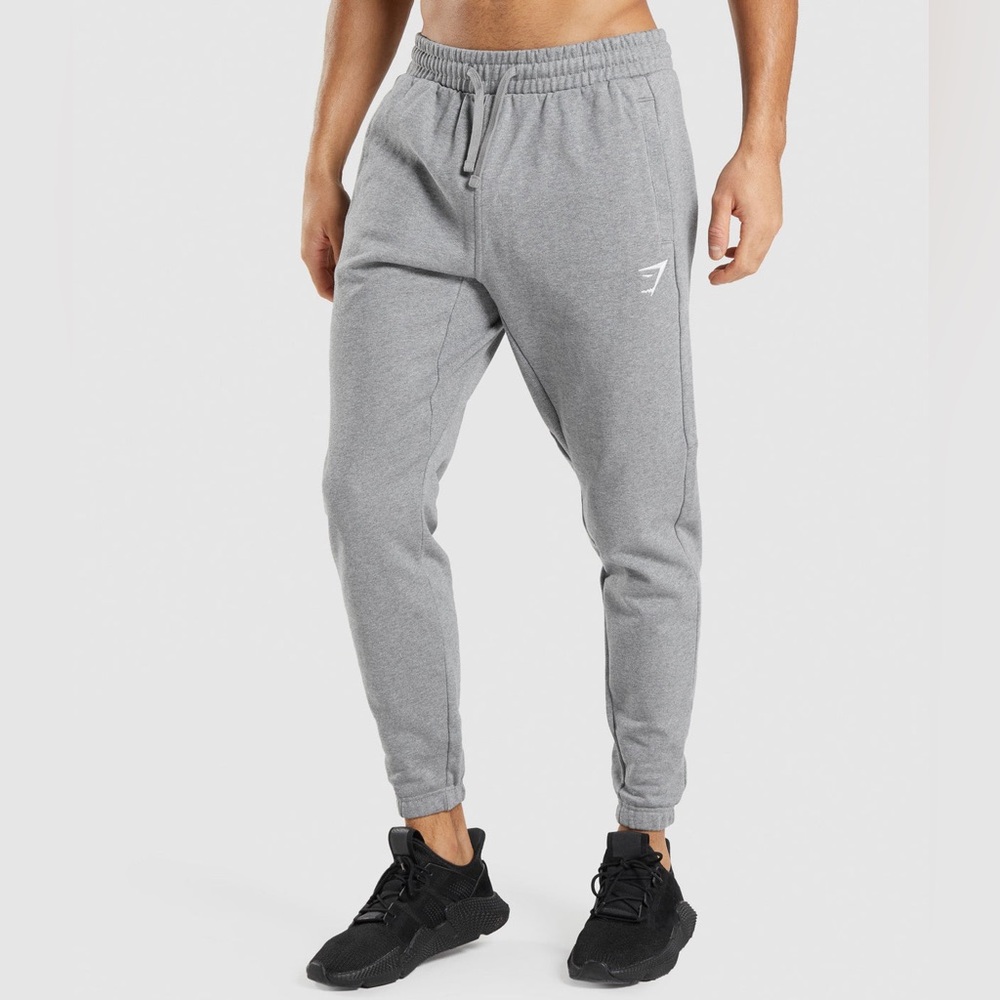 Gymshark ESSENTIAL JOGGER Regular Fit